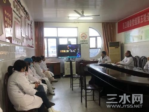 桥头卫生院组织全体职工观看警示教育片1.jpg