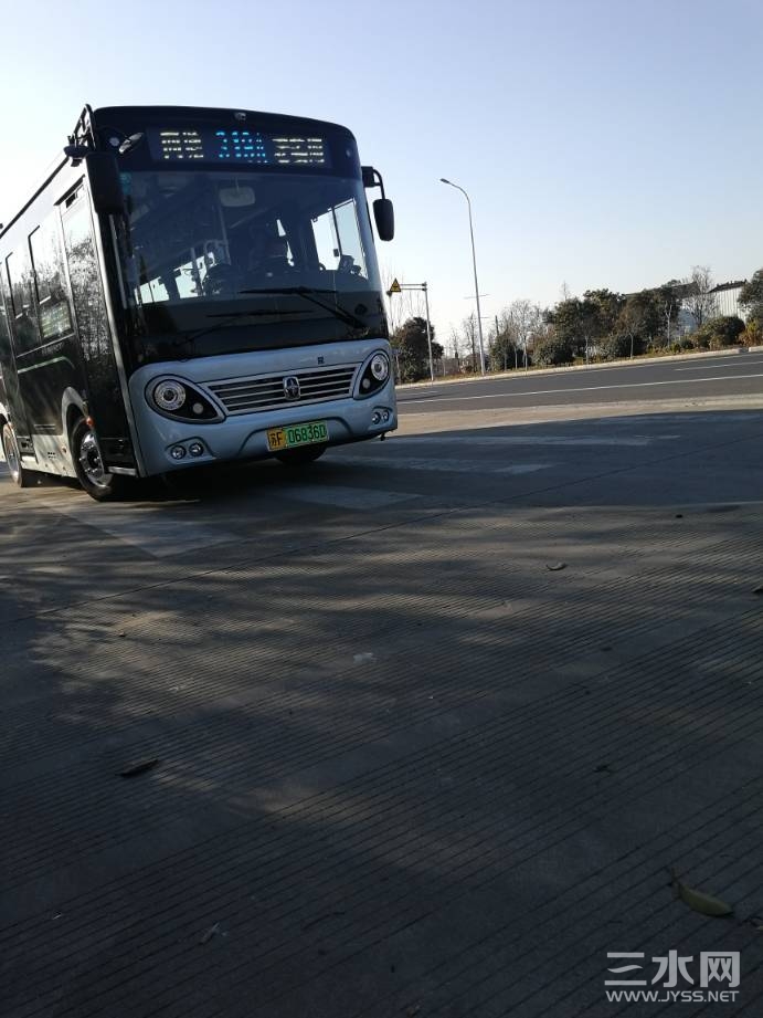 100858znad3d5mhzxu93ht.jpg