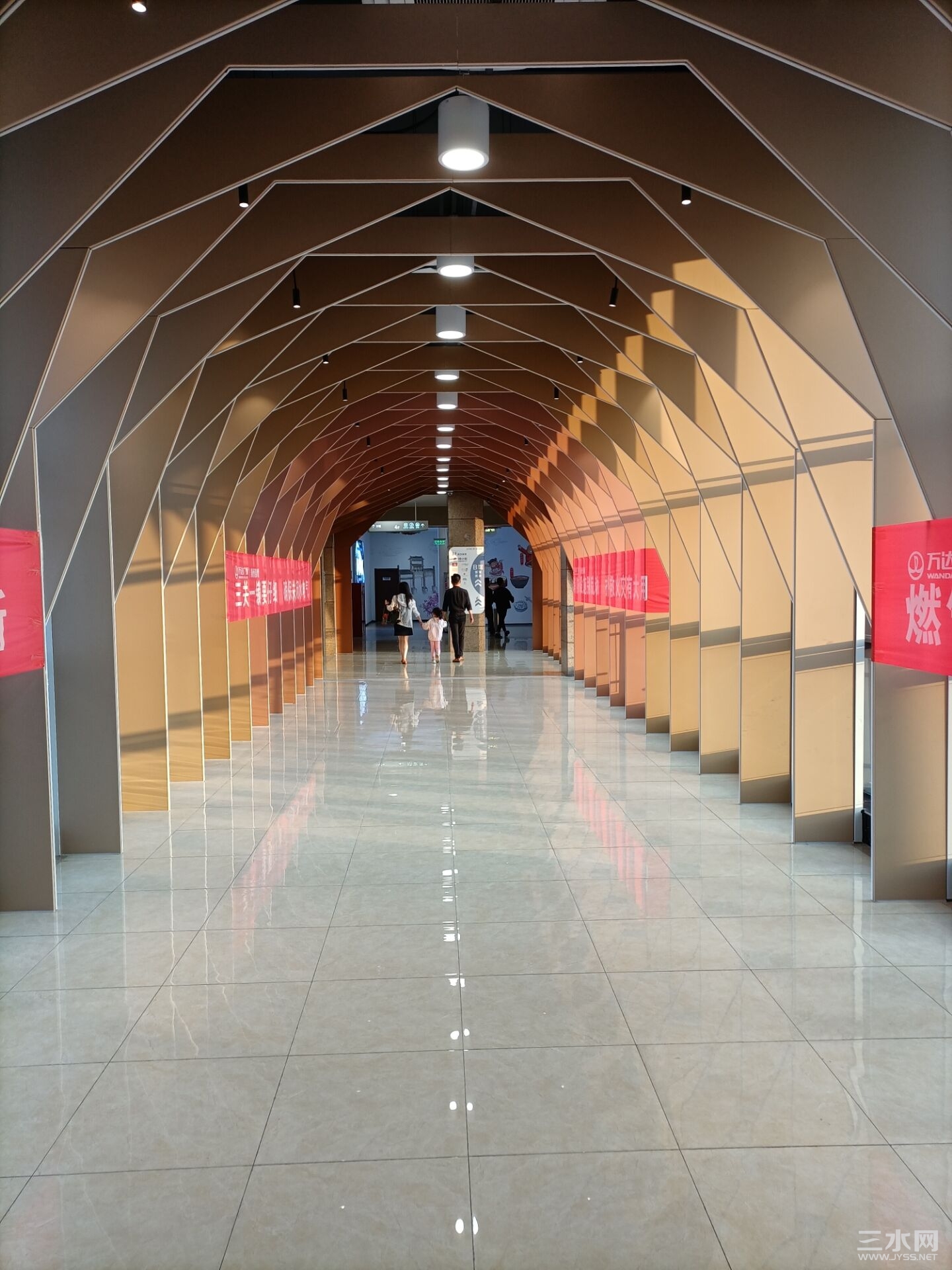 6d74117ee177ec4c.jpg