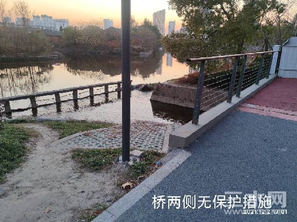 174942ao3mzz3f3aiwj0i2.jpg