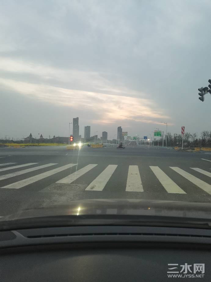 073354vus0rt3v9vtnnuyv.jpg