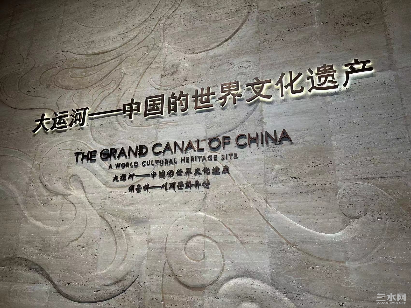 84aab1a6d02c1a10eb920ec1289299e.jpg