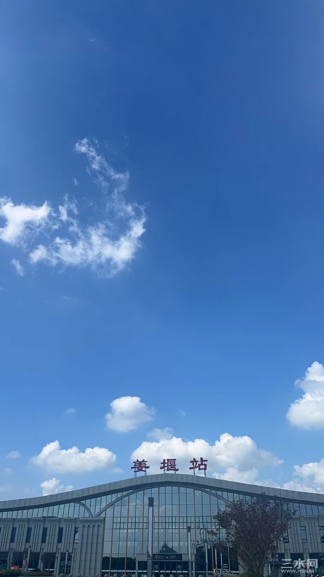 f0d189fdbc656a4f22c1df72cf25fb1.jpg