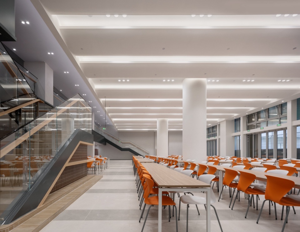 017-shanghai-pinghe-school-jinding-campus-by-cd-design-center-960x742.jpg