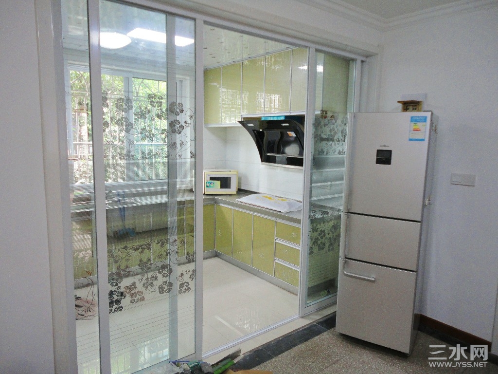 141609ho5zbo9s9nsj5bs8.jpg