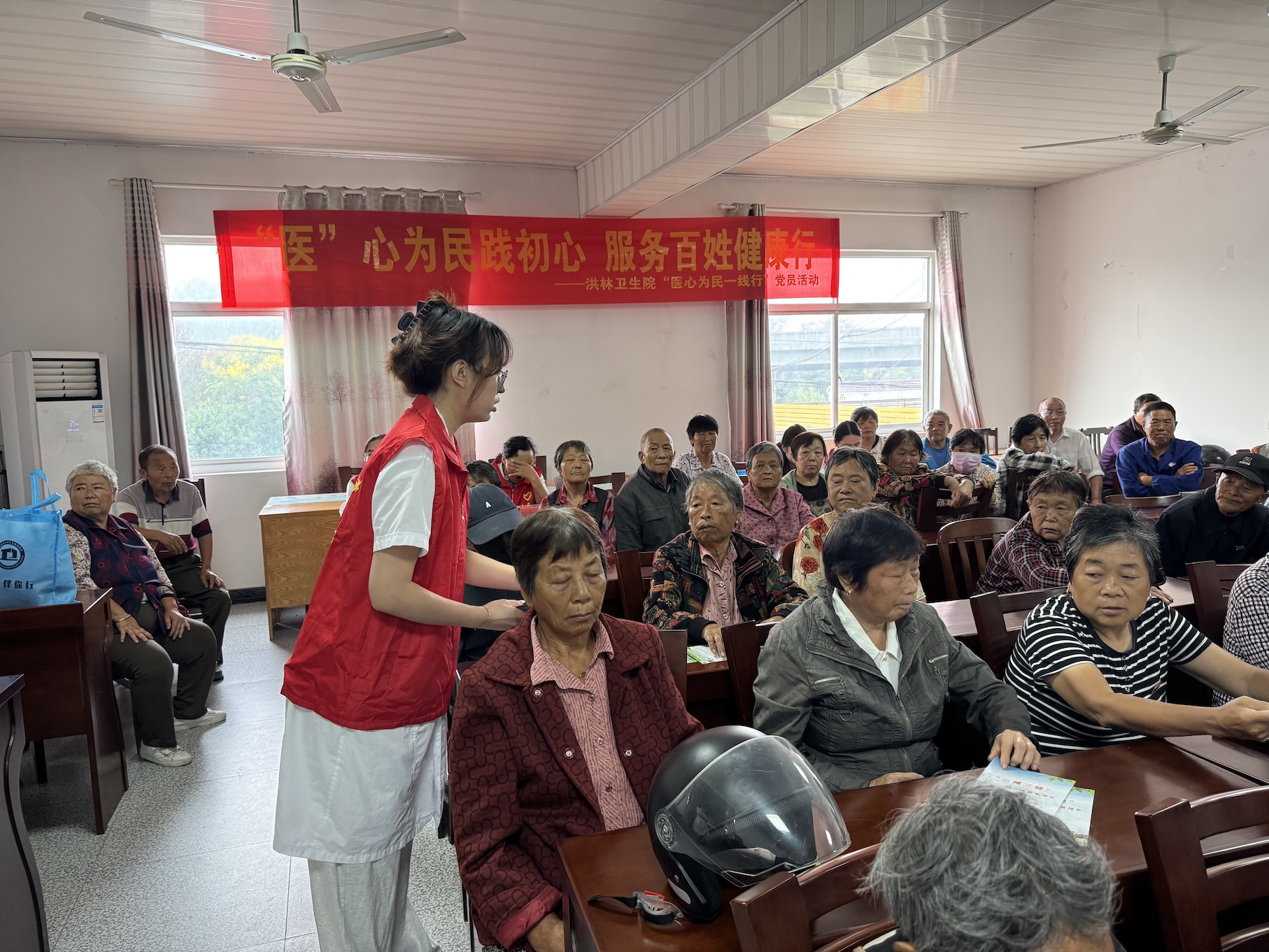 发放传单2_副本.jpg